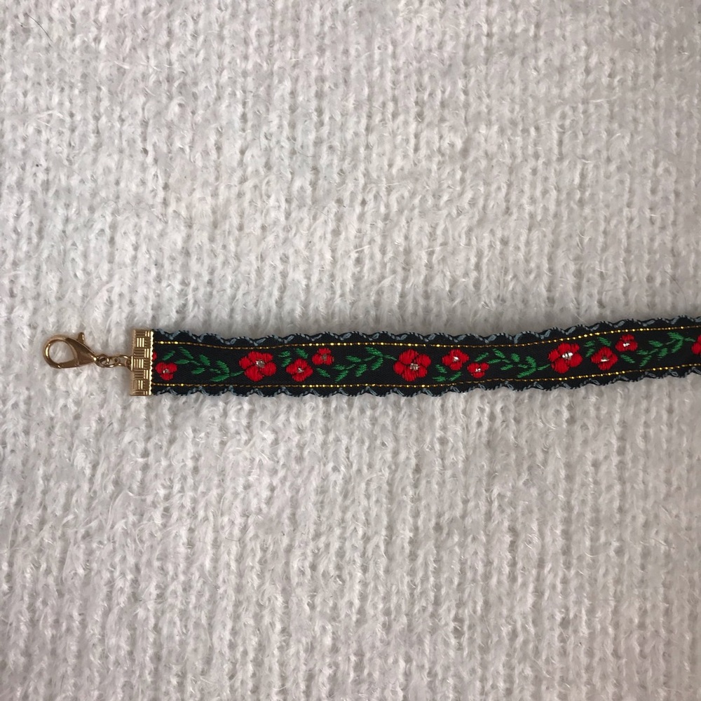 floral choker - Picture 2 of 3